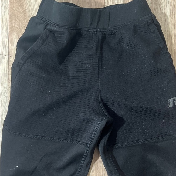 Russell Boys Size Small (6-7) Black Athletic Jogger Pants with Zipper Ankles - Picture 5 of 5